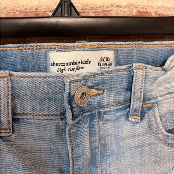 Abercrombie Kids Light Blue Distressed Jeans high rise flare size 9-10 - Picture 3 of 4